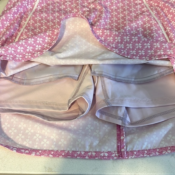 Vineyard Vines Performance Polyester Spandex Pink&White Printed Skort Skirt Sz 6 - Picture 7 of 10